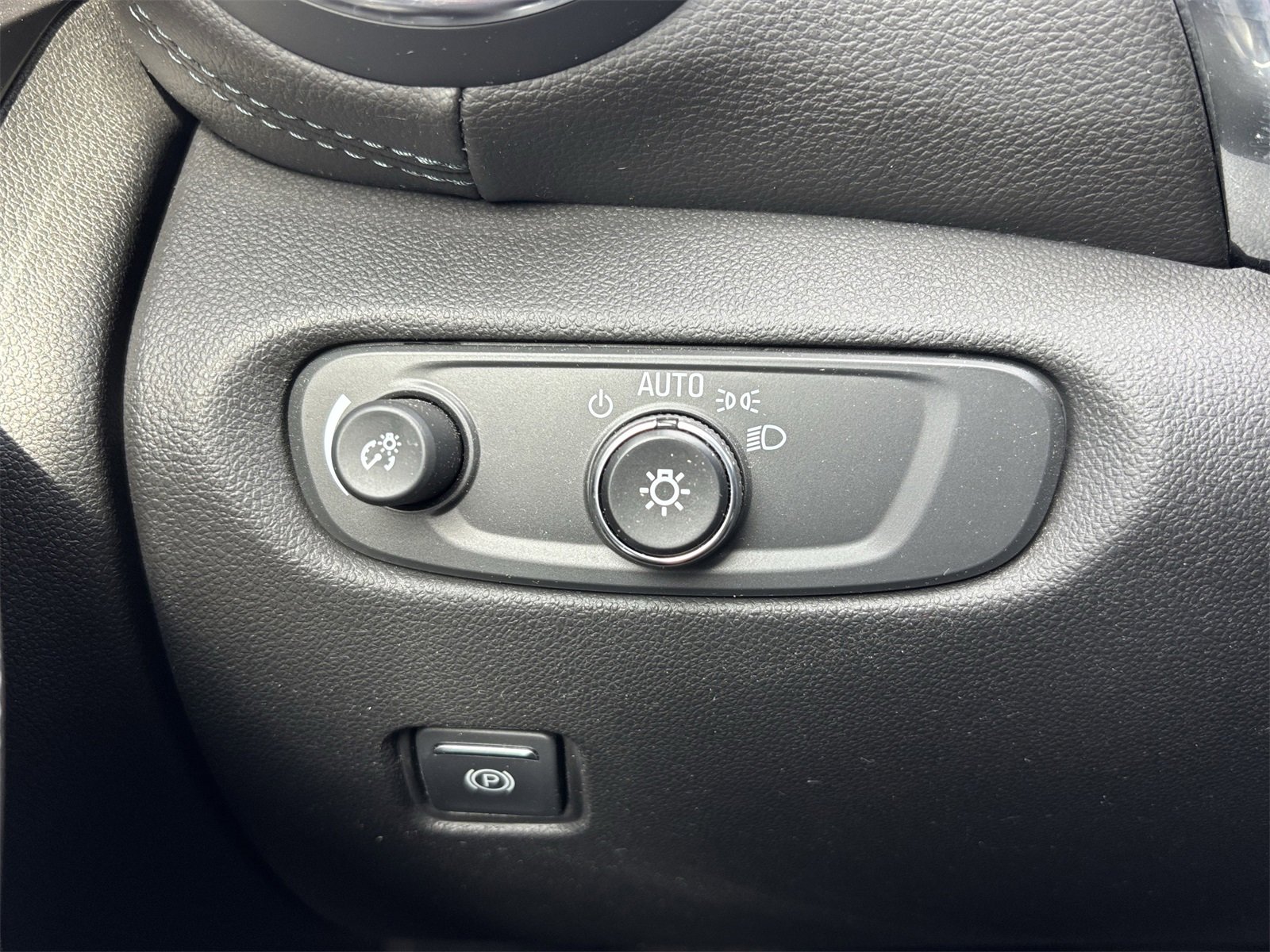 Used 2021 Chevrolet Blazer LT w/ LPO, Exterior Decal Package image 31