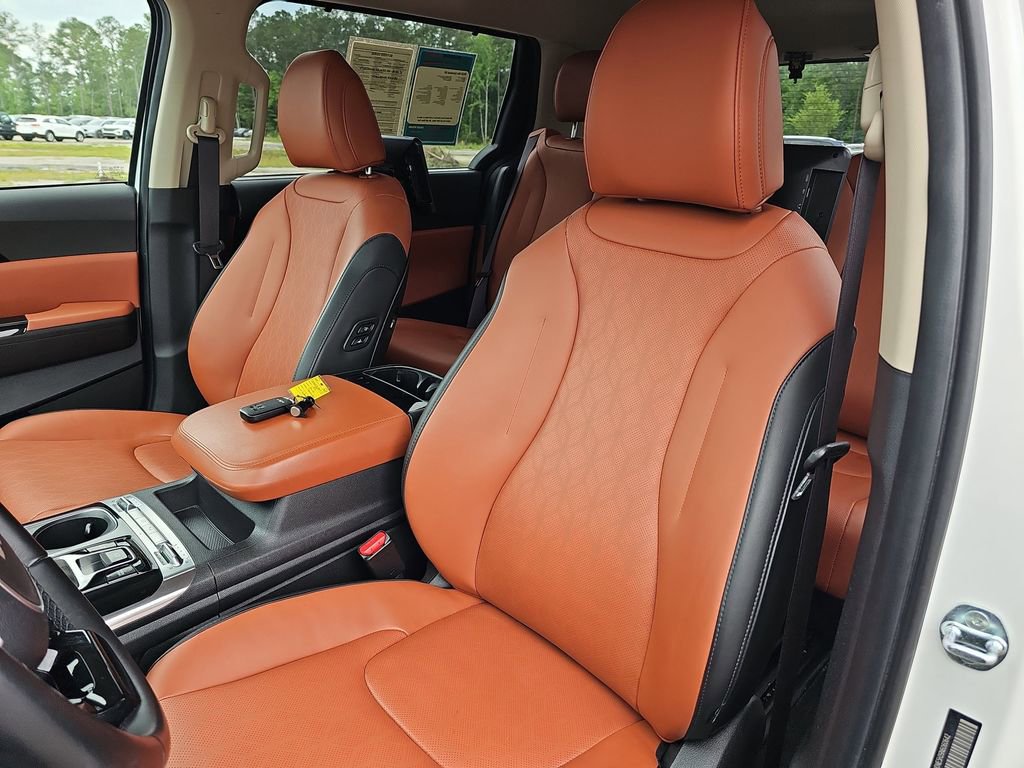 Used 2022 Kia Carnival SX FWD image 21