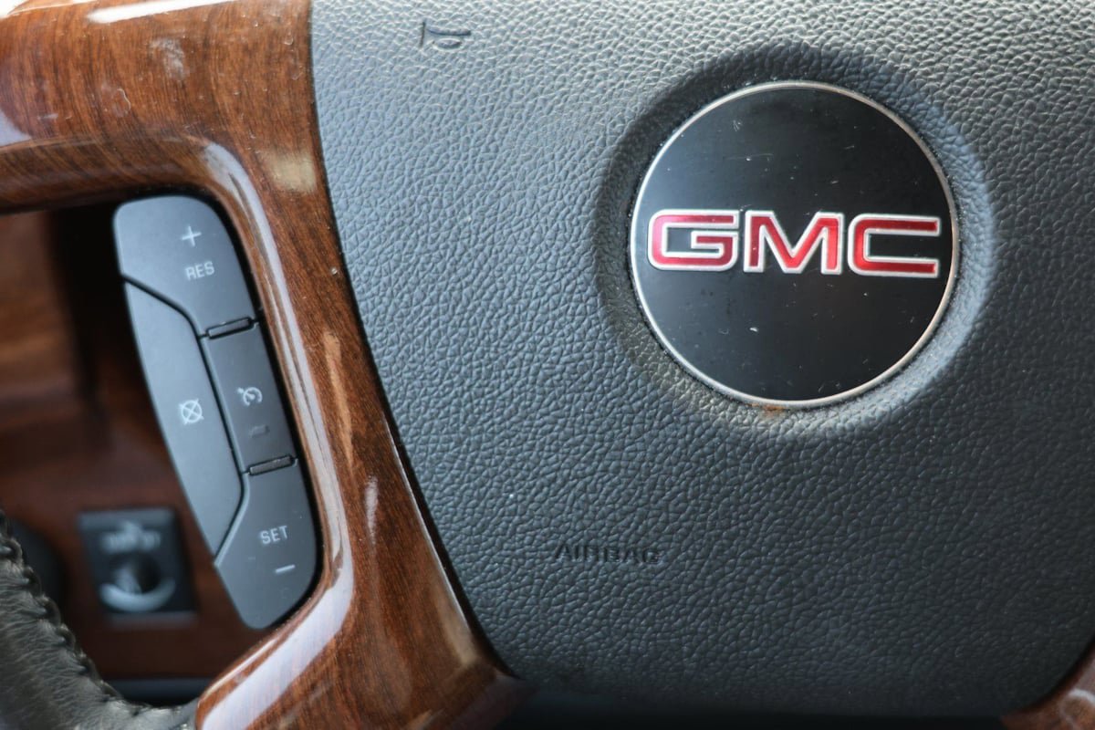 Used 2016 GMC Savana 2500 RWD image 26