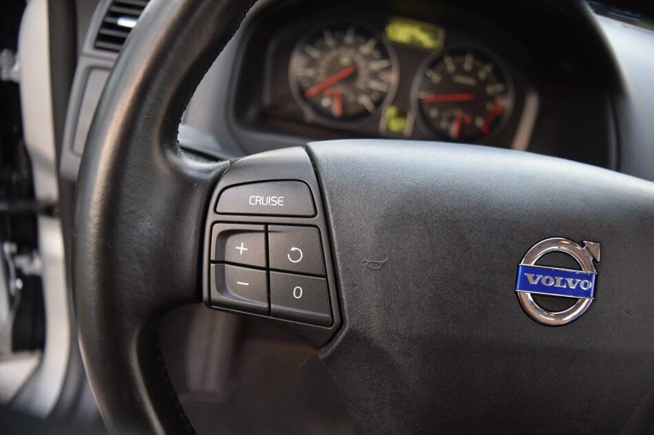 Used 2011 Volvo V50 T5 image 66