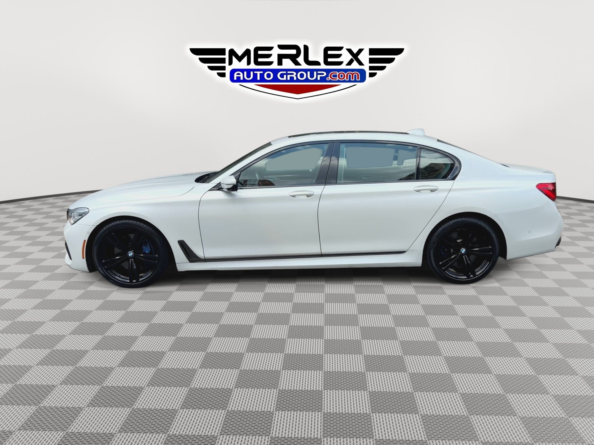 Used 2019 BMW 750i w/ Executive Package RWD image 5