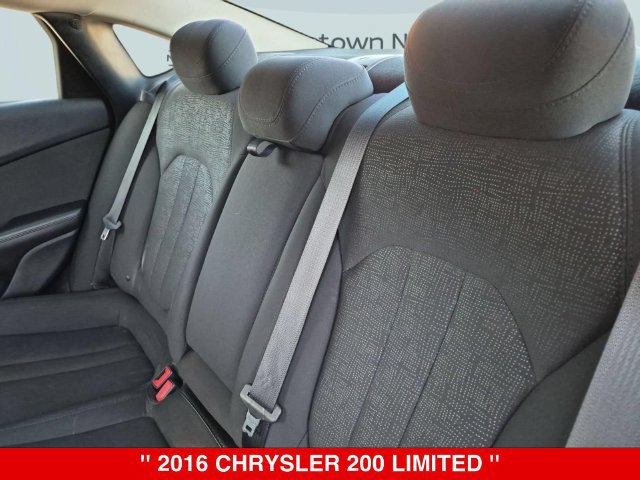 Used 2016 Chrysler 200 Limited w/ Anniversary Edition FWD image 33