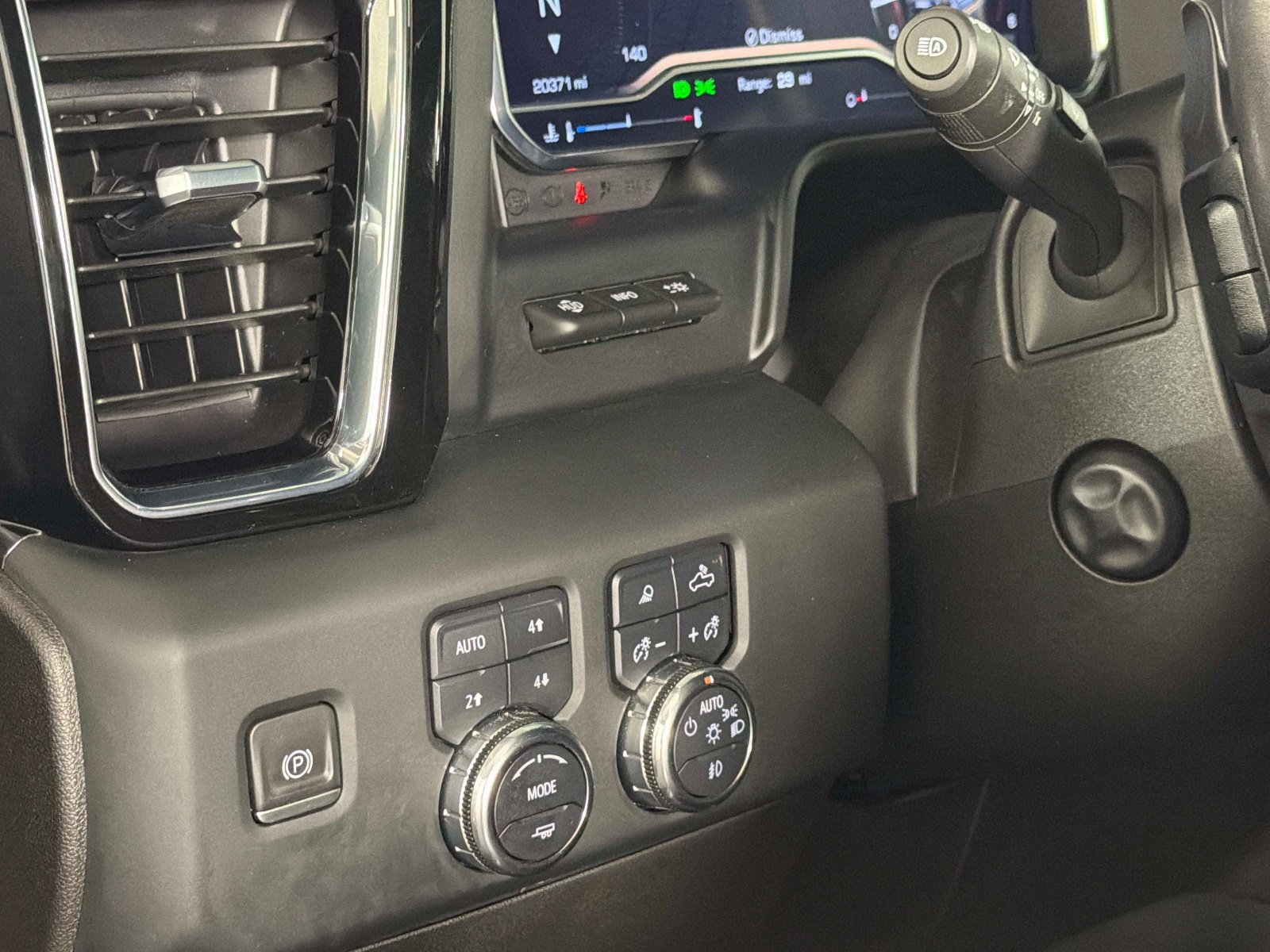 Used 2024 GMC Sierra 1500 Denali Ultimate AWD/4WD image 39