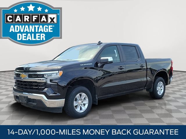 Used 2025 Chevrolet Silverado 1500 LT RWD image 3
