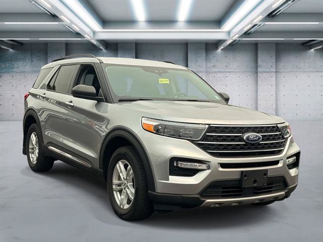 Certified 2023 Ford Explorer XLT w/ Equipment Group 202A AWD/4WD image 25