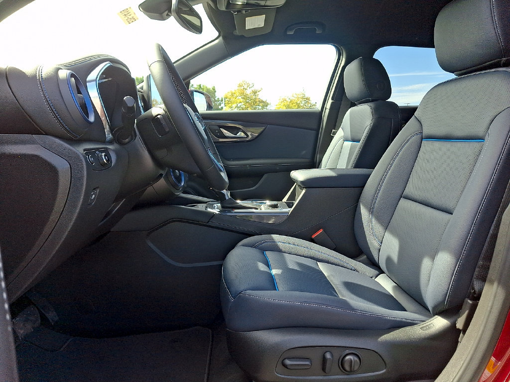 New 2026 Chevrolet Blazer RS FWD image 9