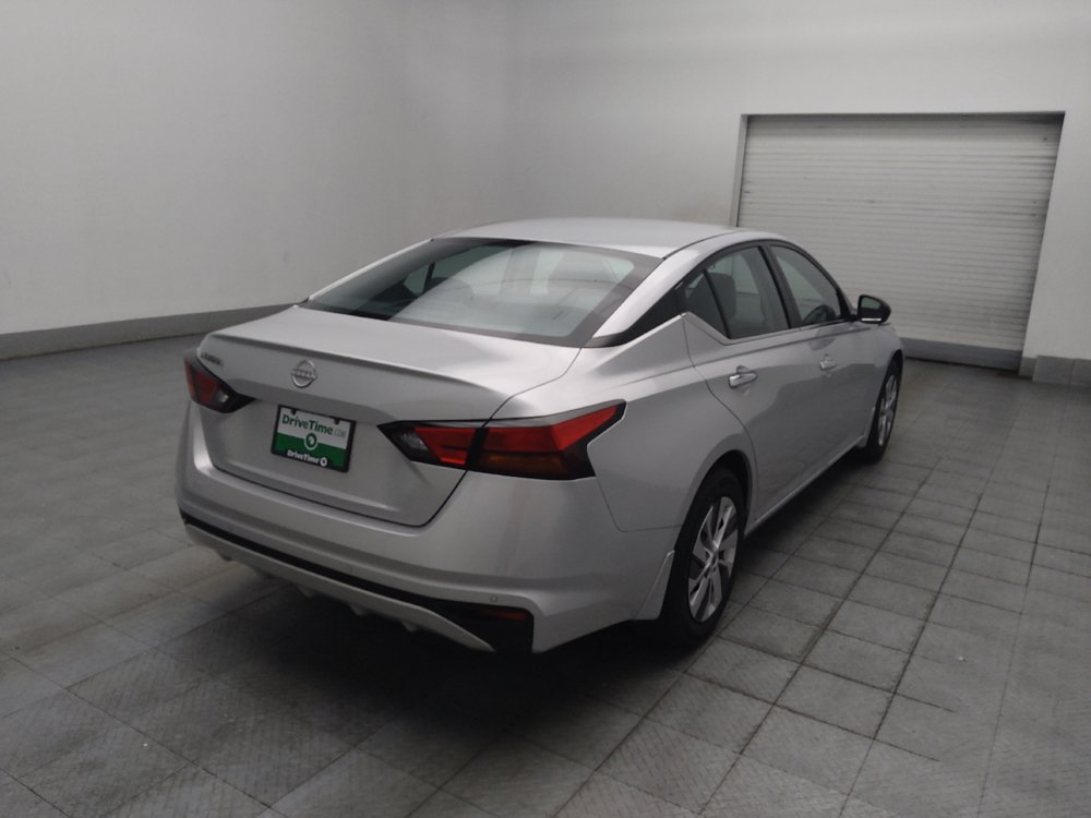 Used 2024 Nissan Altima 2.5 S FWD image 9