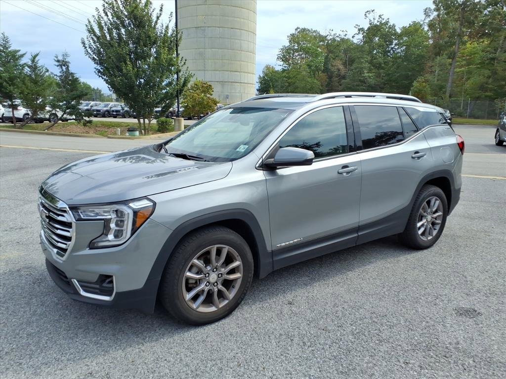 Used 2023 GMC Terrain SLT image 9