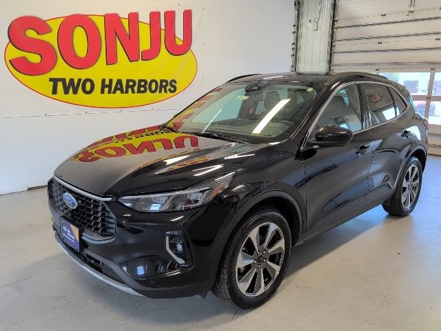 Certified 2024 Ford Escape Platinum AWD/4WD image 1