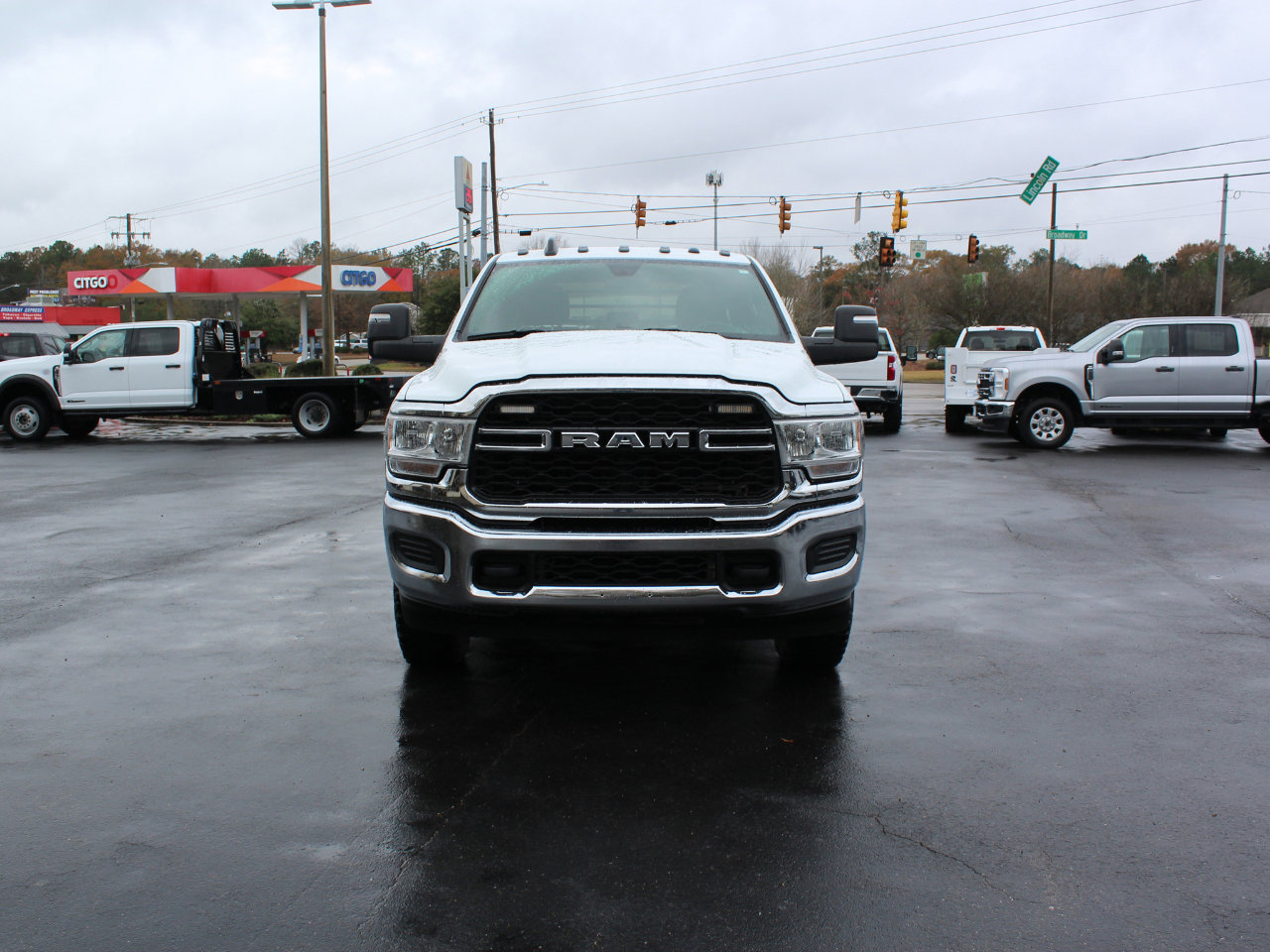 Used 2024 RAM 2500 Tradesman w/ Chrome Appearance Group image 9