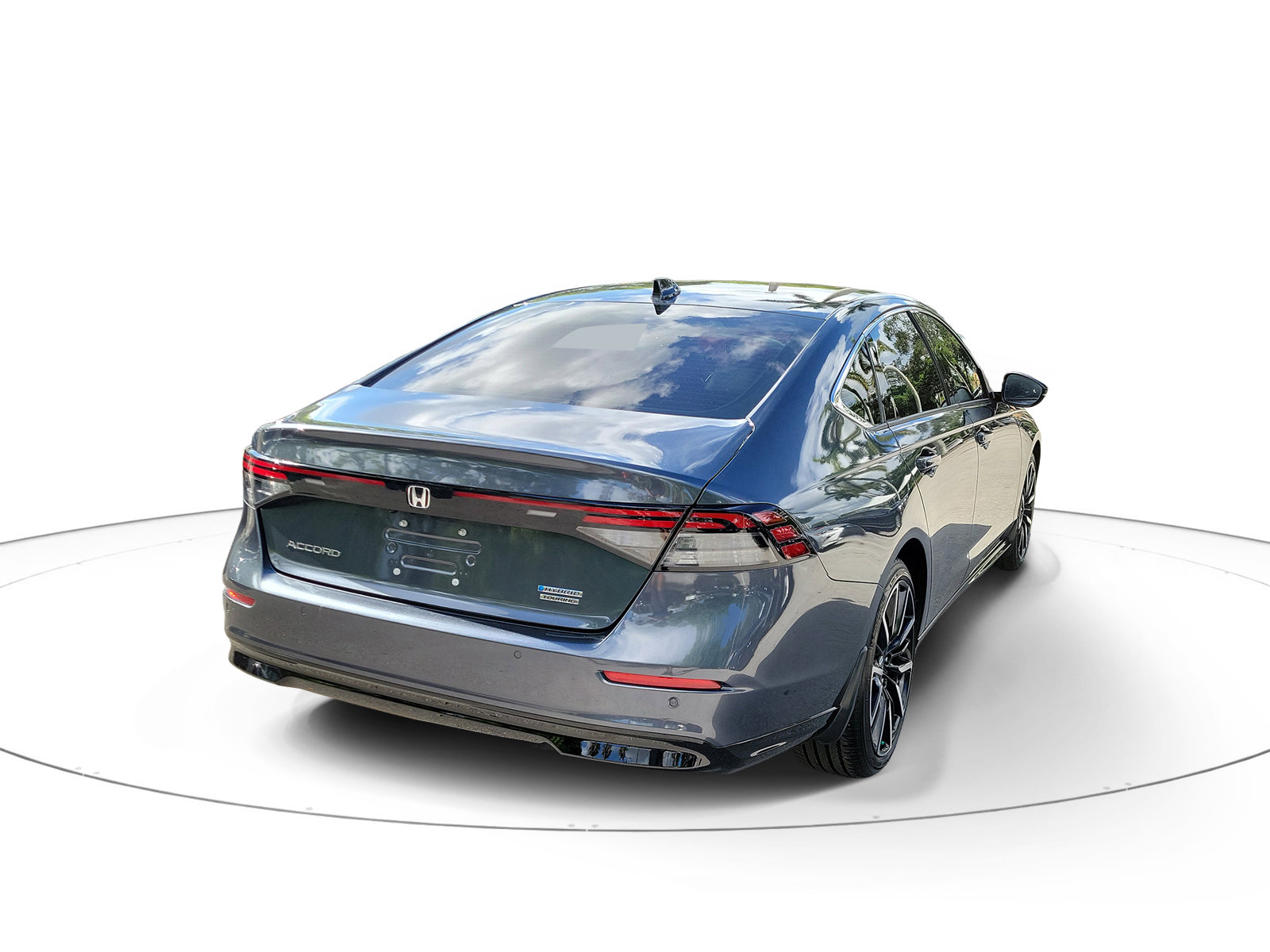 Used 2025 Honda Accord Touring image 4
