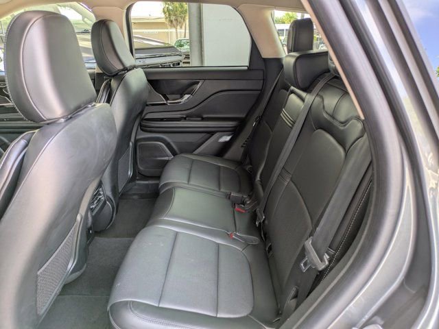 Used 2023 Lincoln Corsair Reserve w/ Equipment Group 201A image 18