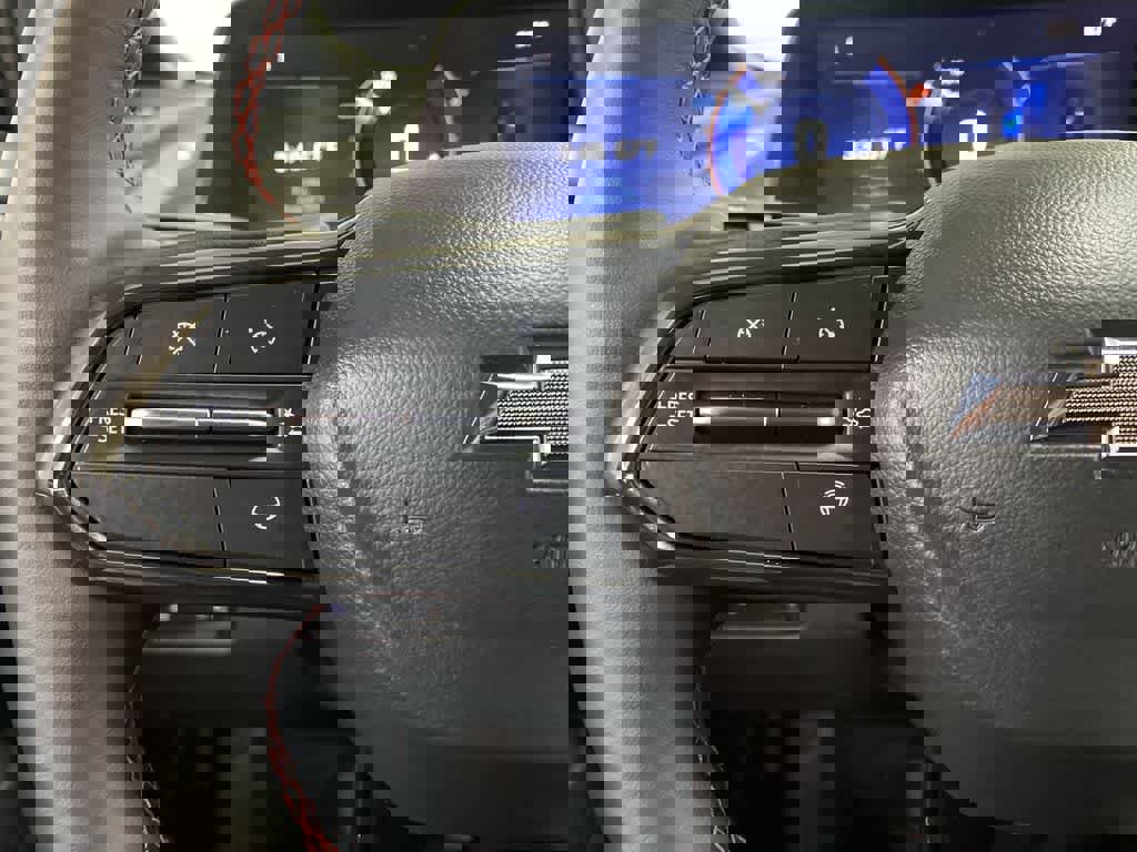 Used 2024 Chevrolet Equinox EV RS image 21