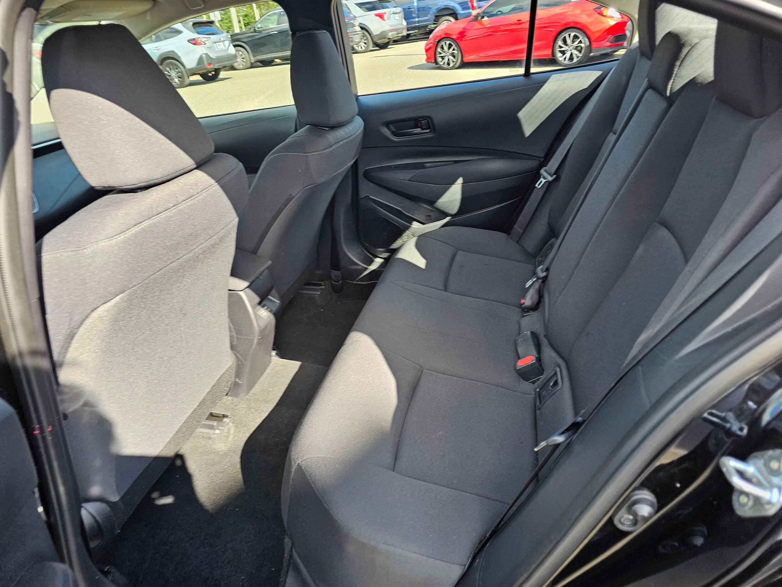 Used 2025 Toyota Corolla LE FWD image 17