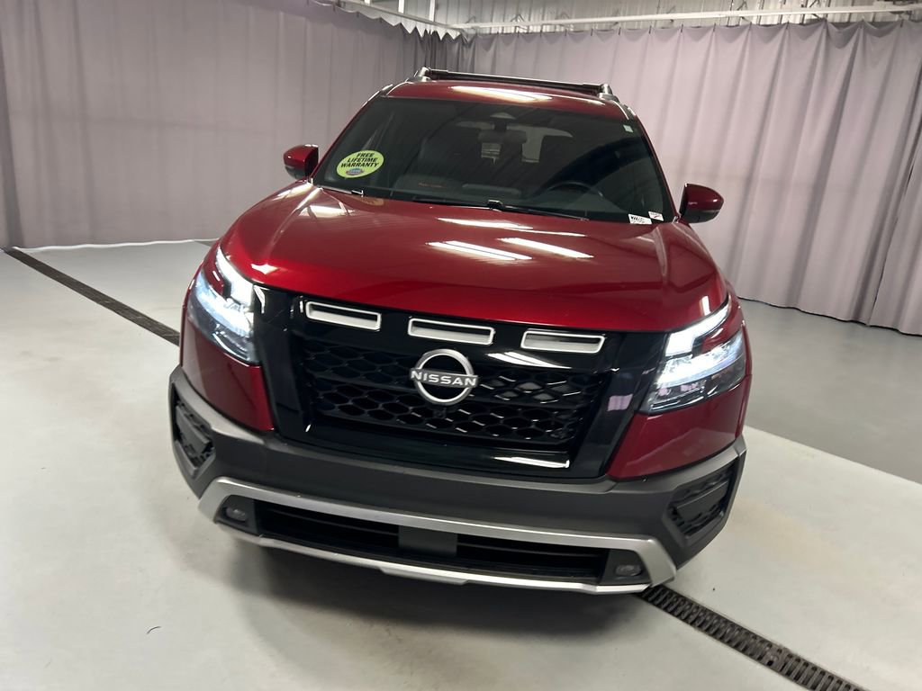 Used 2024 Nissan Pathfinder Rock Creek AWD/4WD image 2