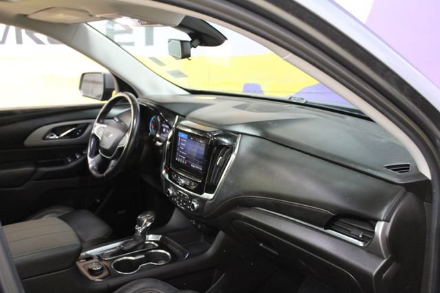 Used 2021 Chevrolet Traverse RS w/ LPO, Floor Liner Package AWD/4WD image 12