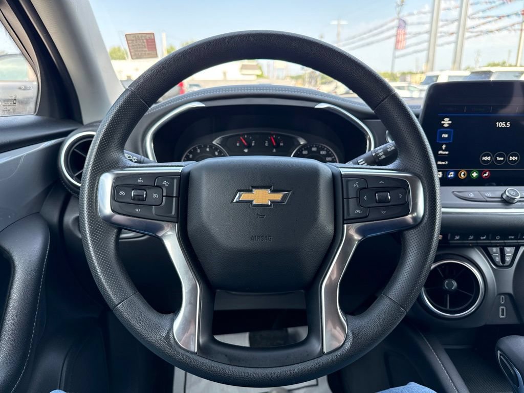 Used 2025 Chevrolet Blazer LT FWD image 14