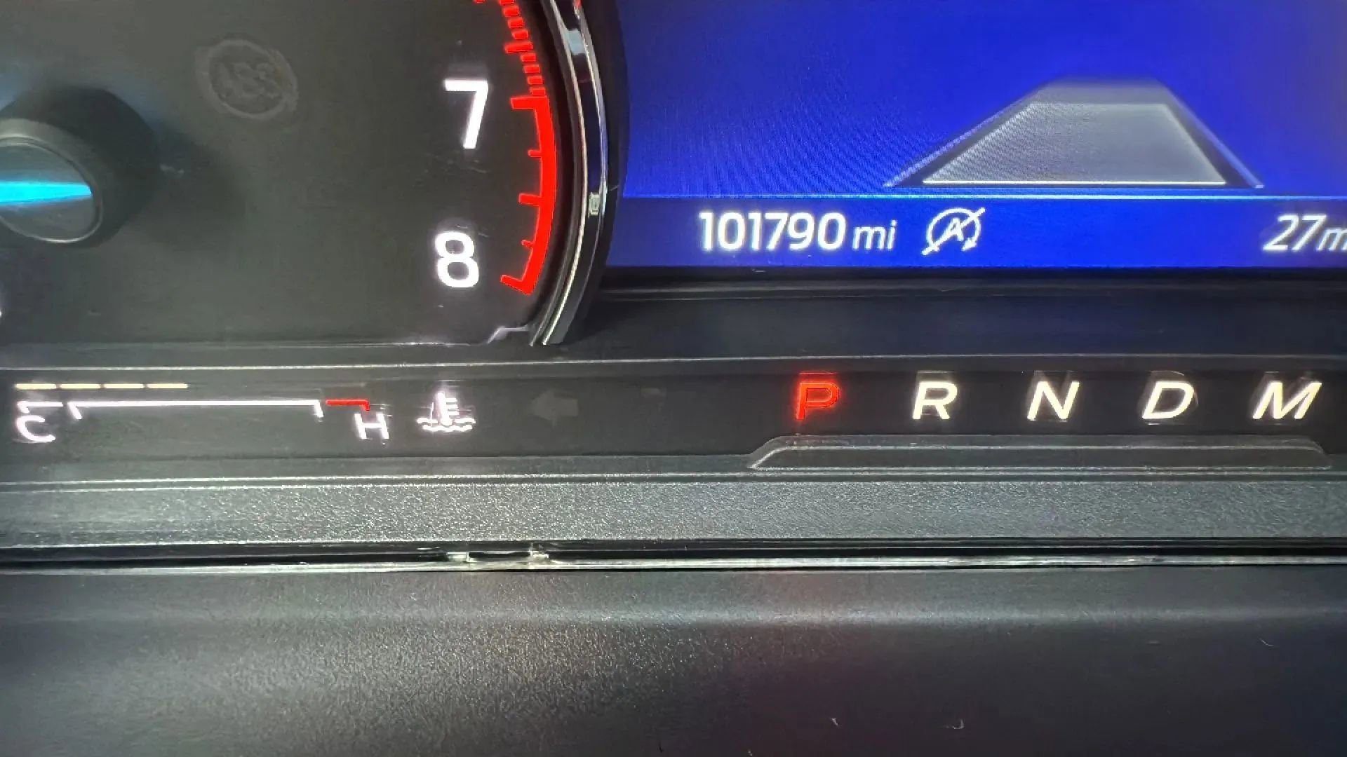 Used 2020 Ford Explorer Limited image 18