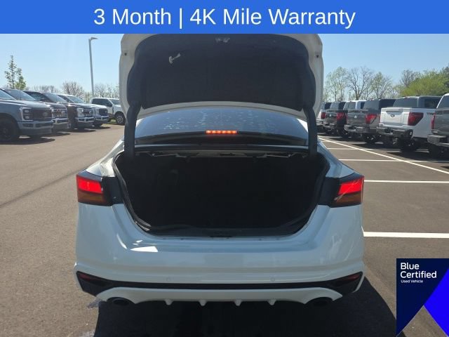 Used 2020 Nissan Altima 2.0 Platinum FWD image 12