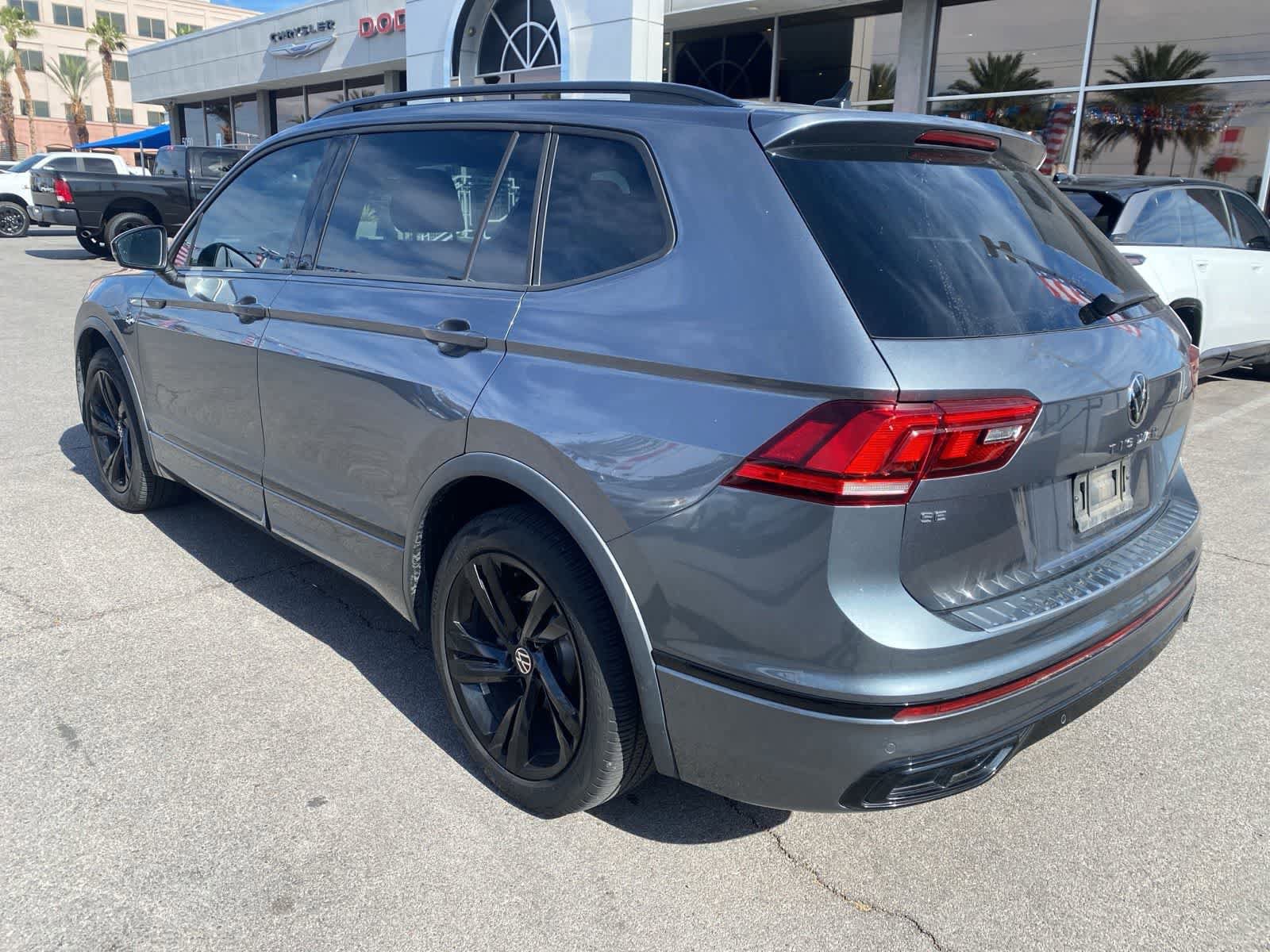 Used 2023 Volkswagen Tiguan SE R-Line FWD image 8