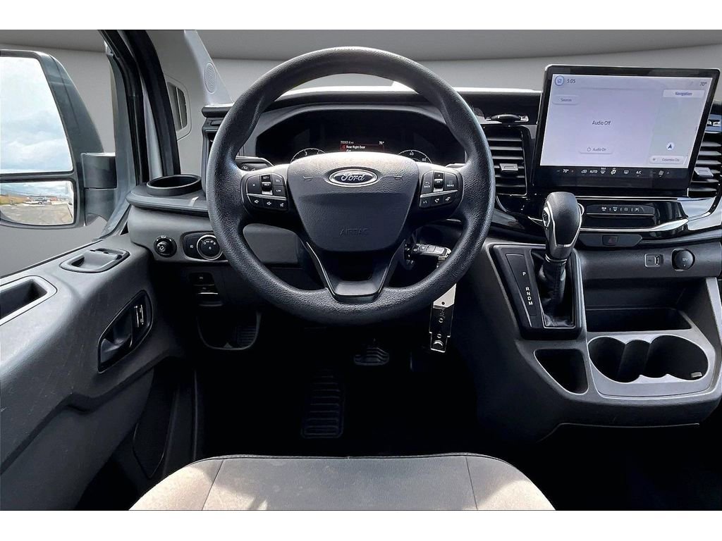 Used 2023 Ford Transit 350 XLT RWD image 7
