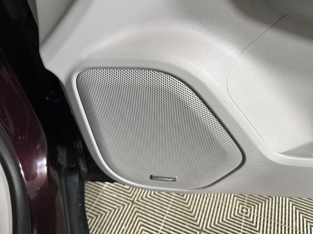 Used 2017 GMC Acadia SLT image 29