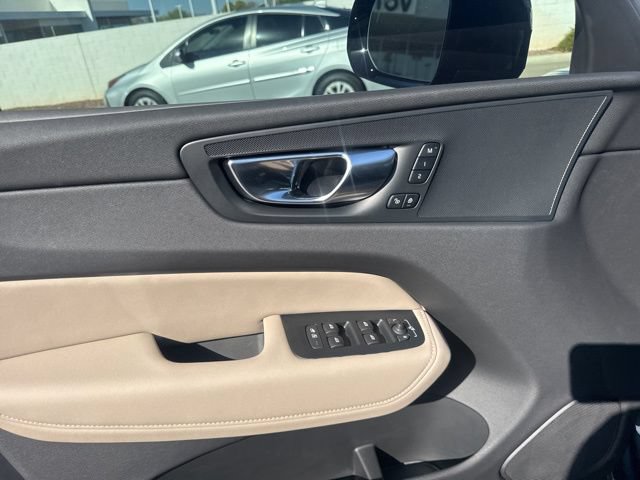 New 2026 Volvo XC60 B5 Plus w/ Protection Package Premier AWD/4WD image 13