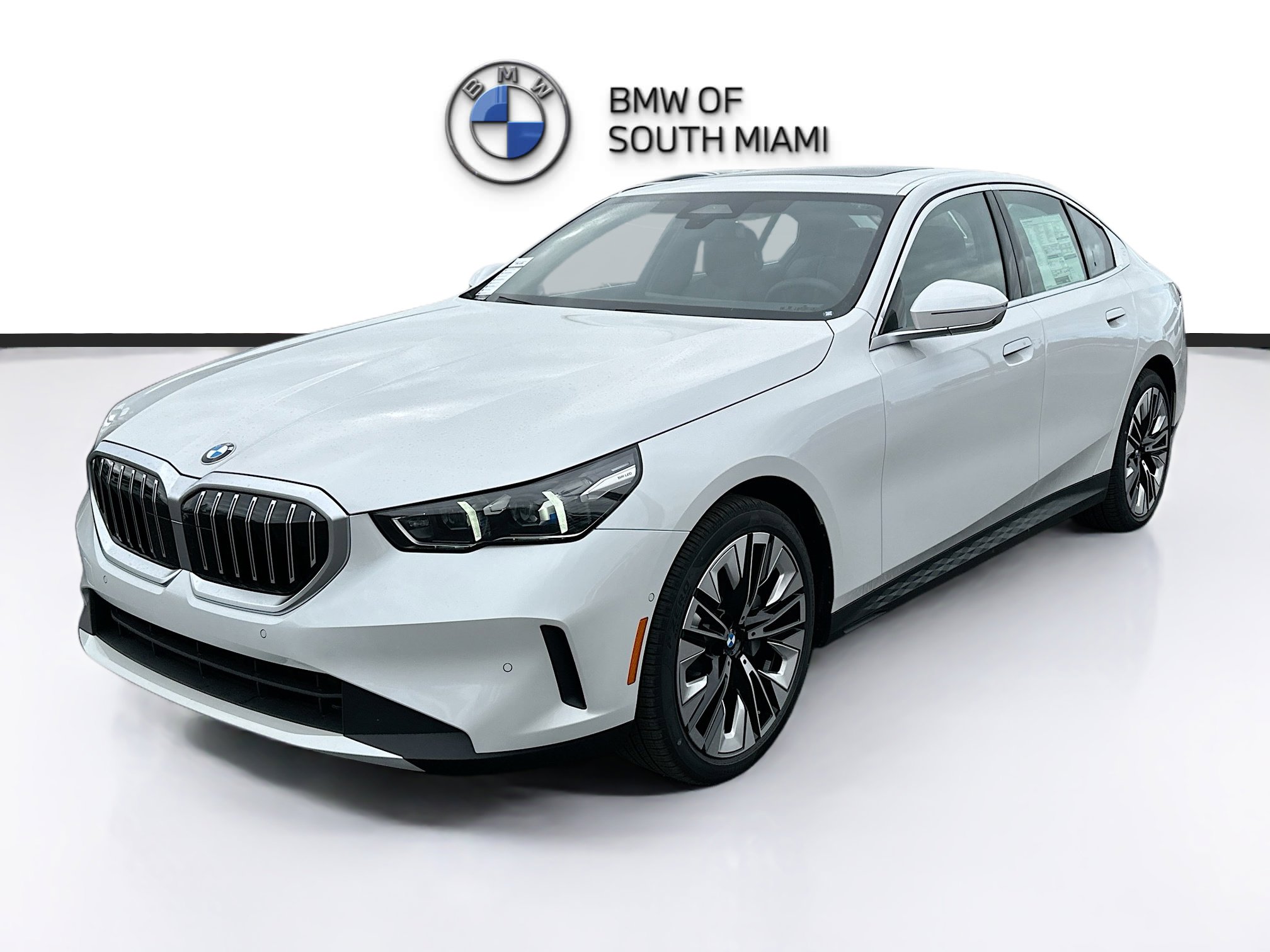 New 2026 BMW 530i image 3