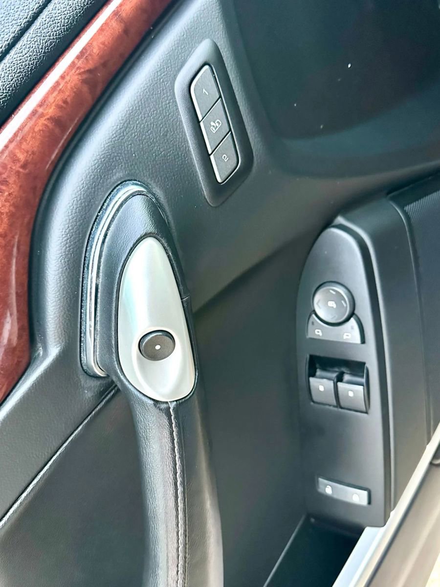 Used 2014 Cadillac CTS Premium image 31