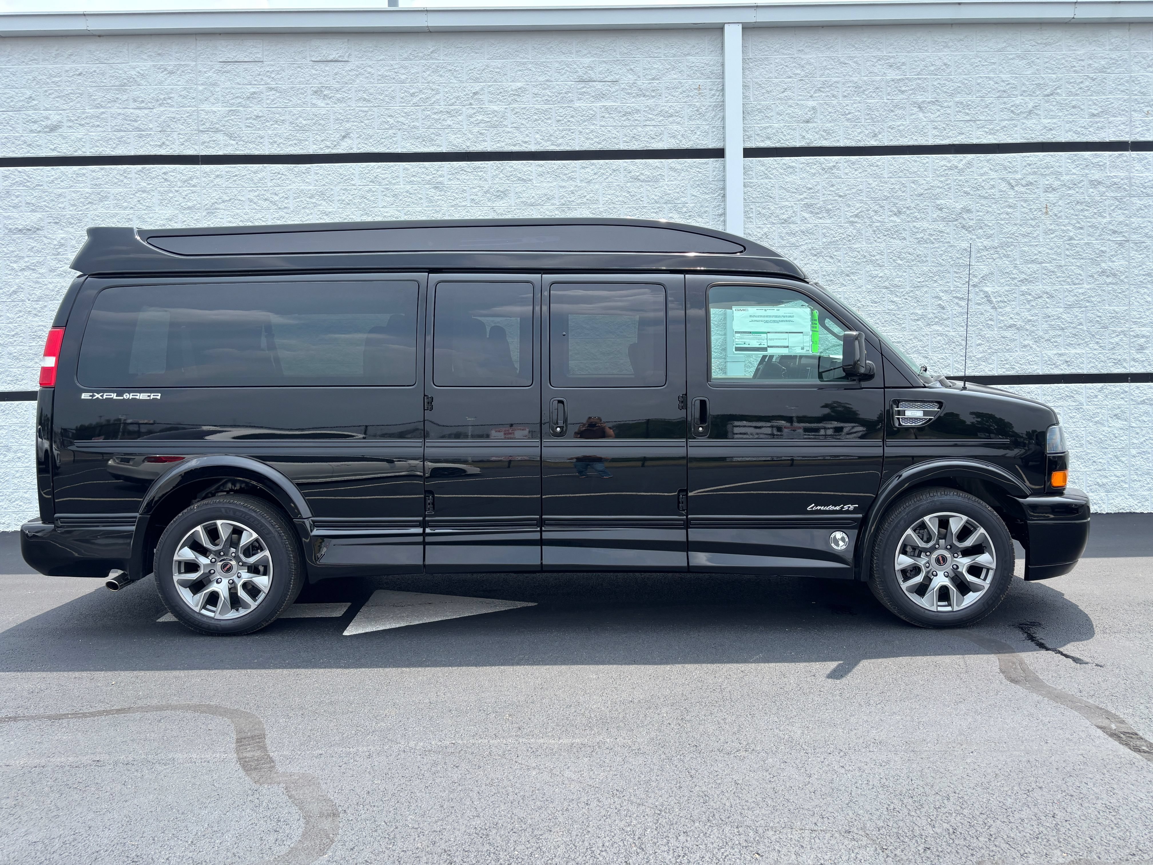 New 2026 GMC Savana 2500 Extended w/ Driver Convenience Package RWD image 6
