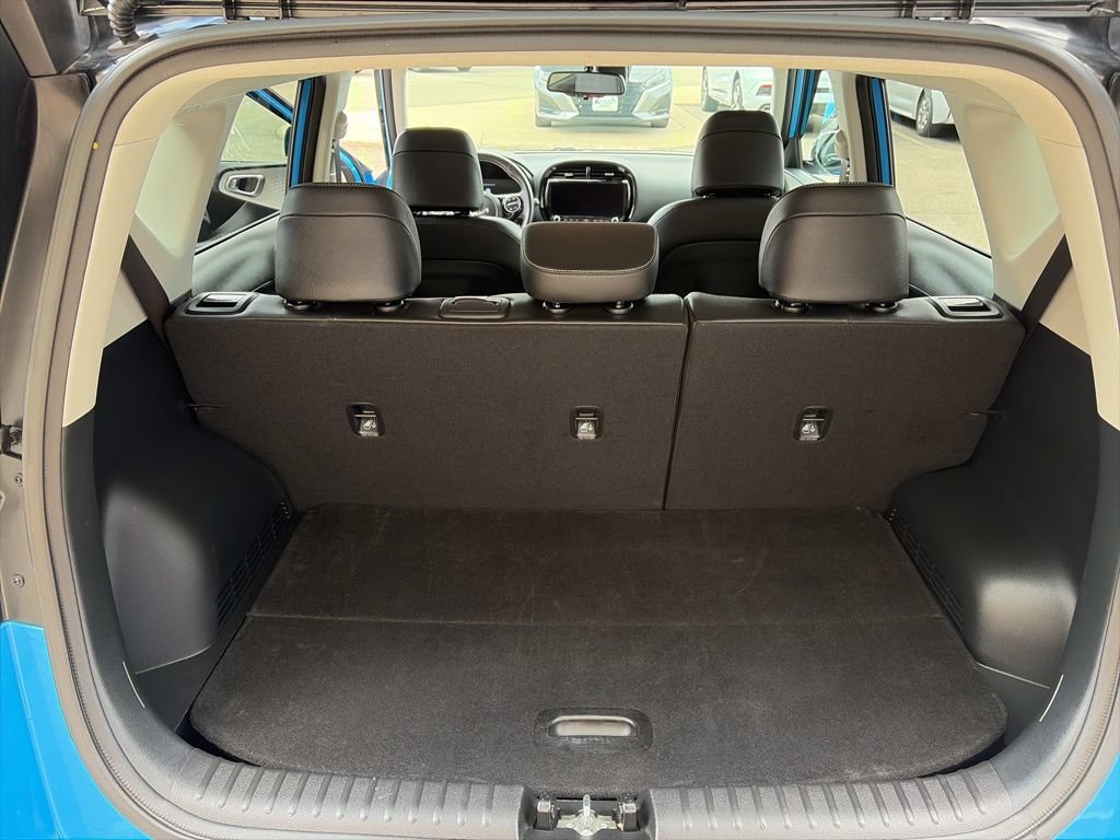 Used 2024 Kia Soul GT-Line FWD image 13