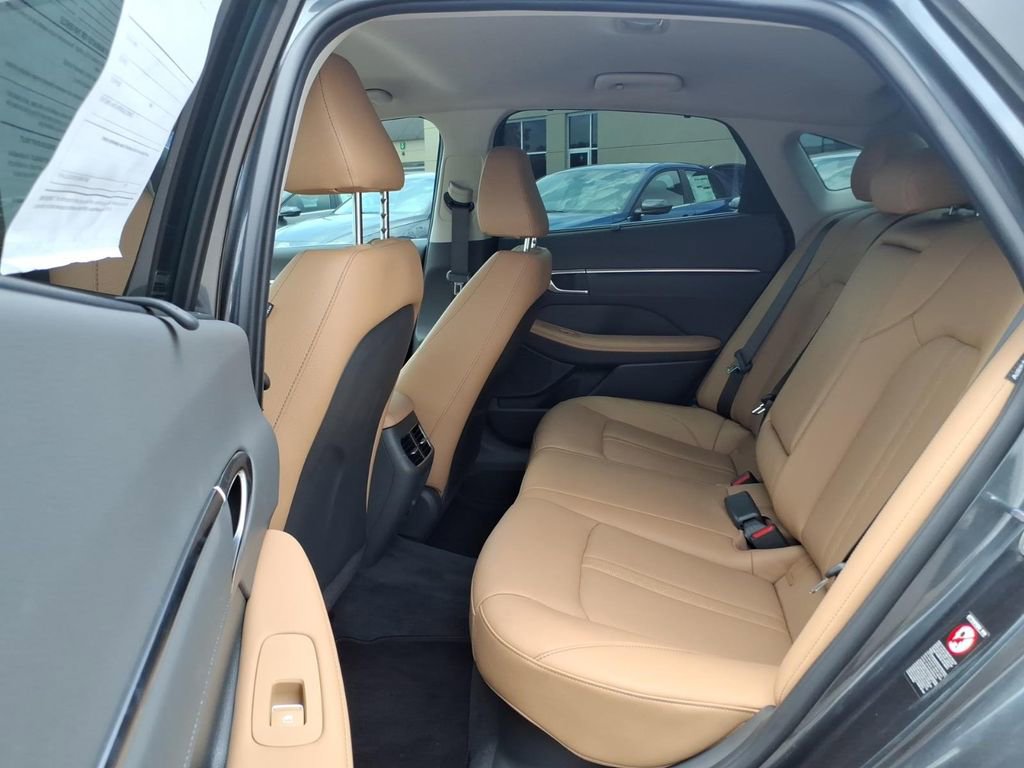 Certified 2022 Hyundai Sonata Limited FWD image 11