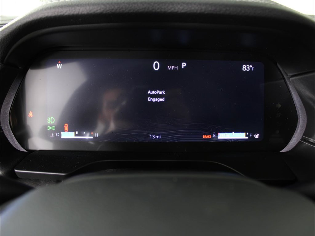 New 2025 Jeep Grand Cherokee Limited w/ Luxury Tech Group II RWD image 23