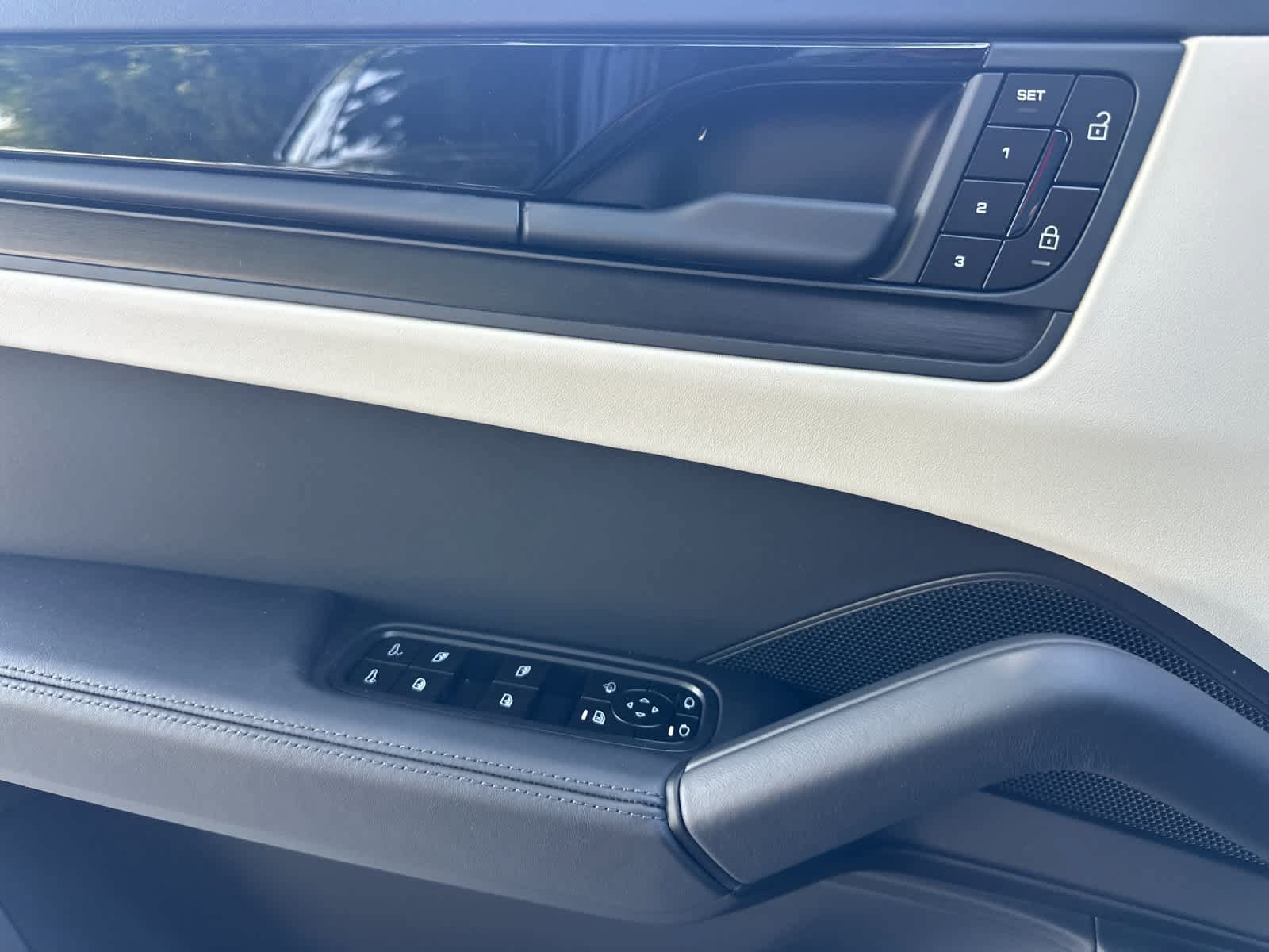 New 2026 Porsche Cayenne GTS AWD/4WD image 12
