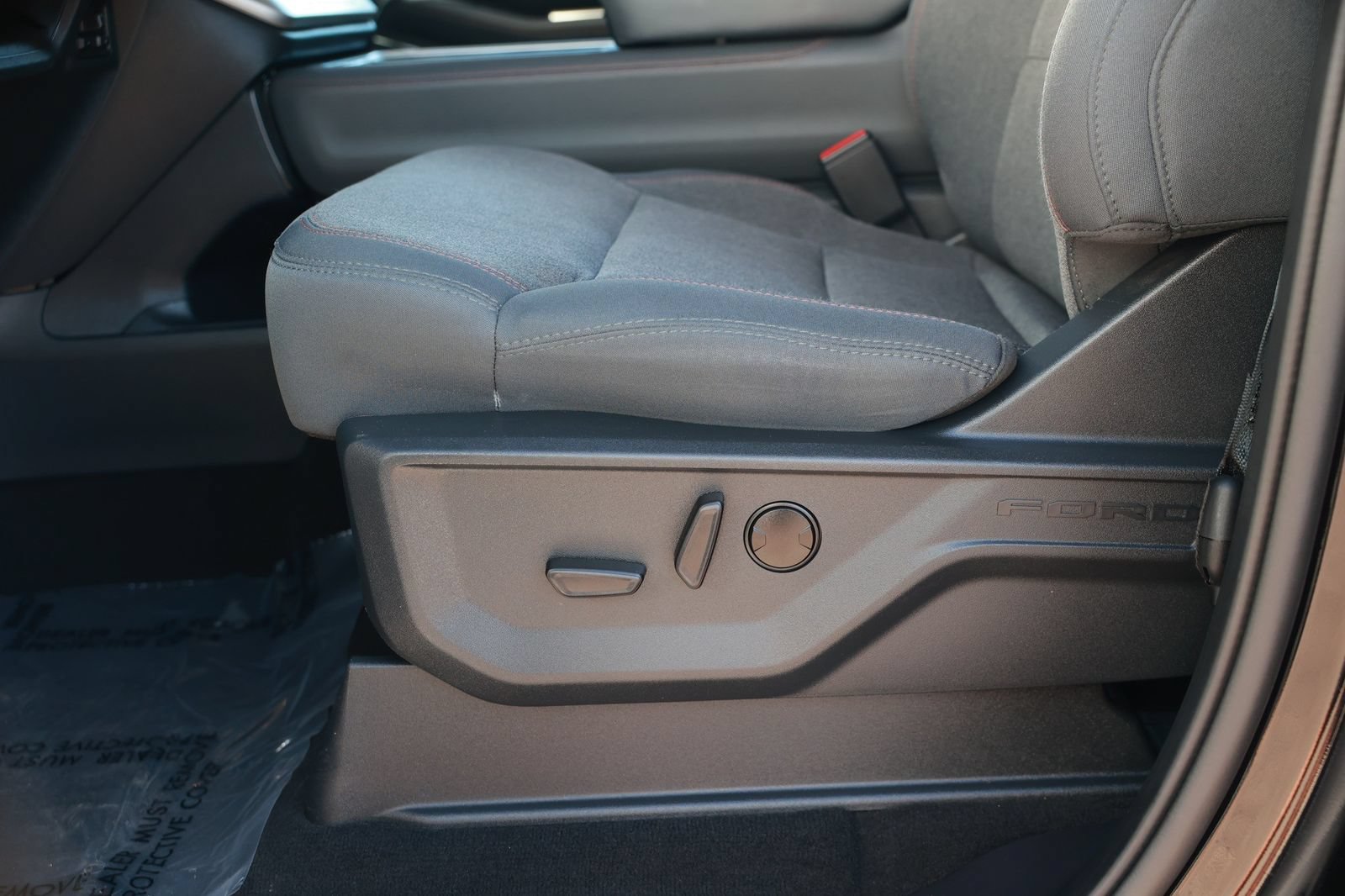Used 2025 Ford Expedition Max Active AWD/4WD image 23