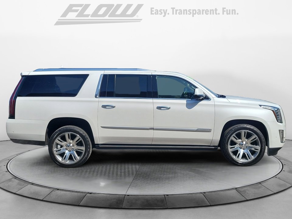 Used 2020 Cadillac Escalade ESV Premium Luxury image 8