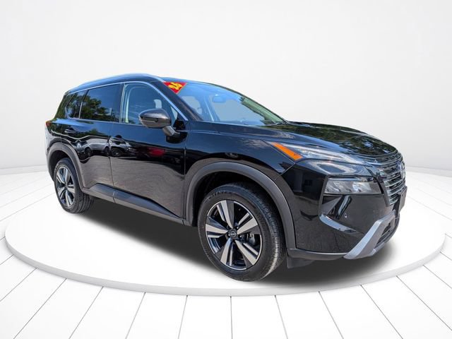 Used 2026 Nissan Rogue SL AWD/4WD image 2