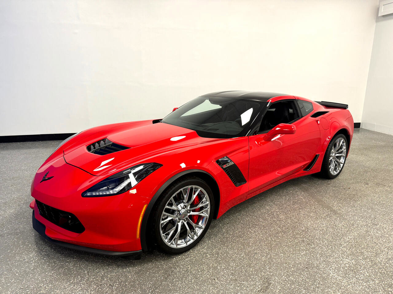 Used 2016 Chevrolet Corvette Z06 w/ 3LZ Preferred Equipment Group image 38