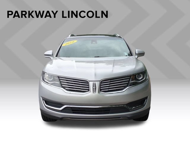 Used 2016 Lincoln MKX Reserve FWD image 8