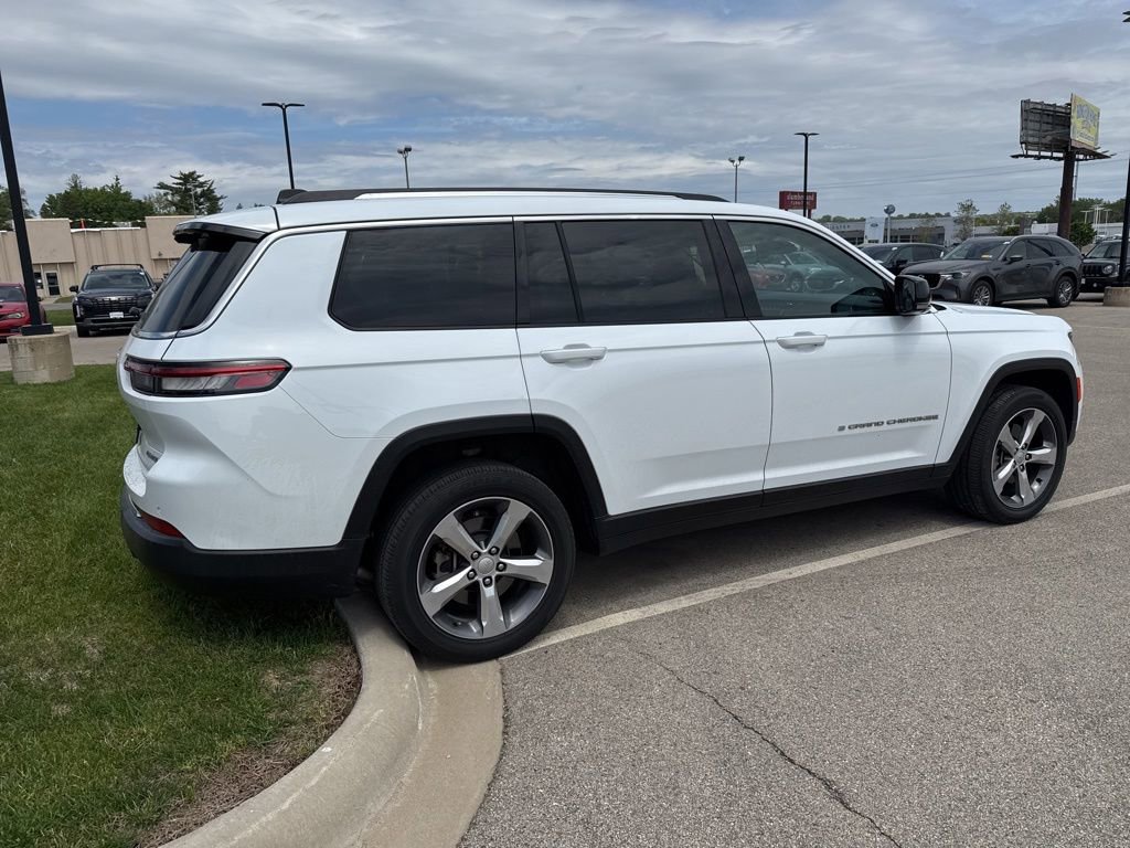 Used 2021 Jeep Grand Cherokee L Limited w/ Luxury Tech Group II AWD/4WD image 3