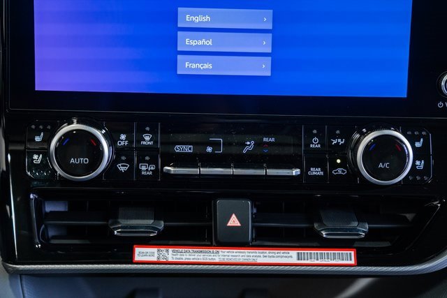 New 2025 Toyota Highlander Platinum image 23