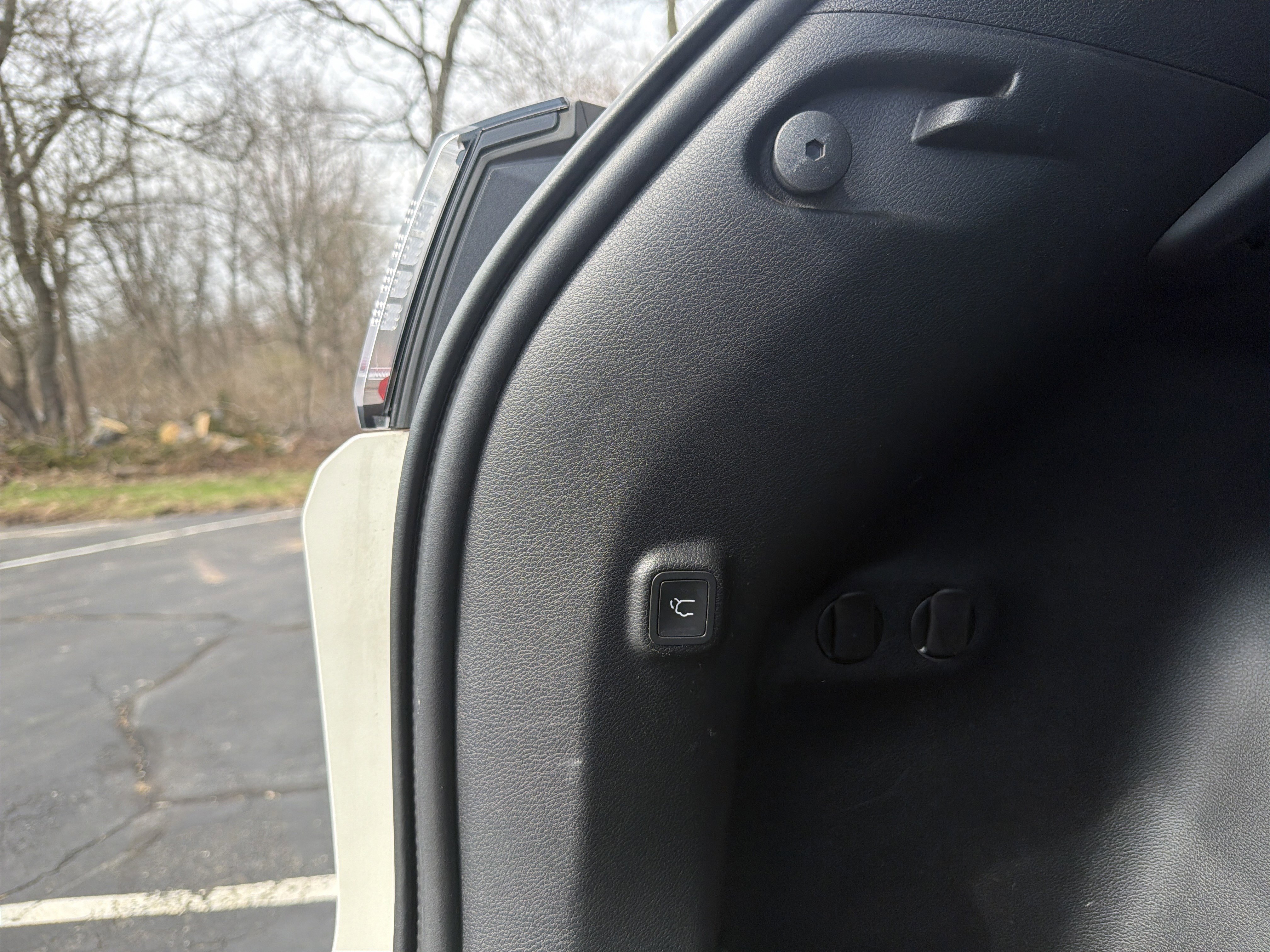 Certified 2019 Jeep Cherokee High Altitude image 10