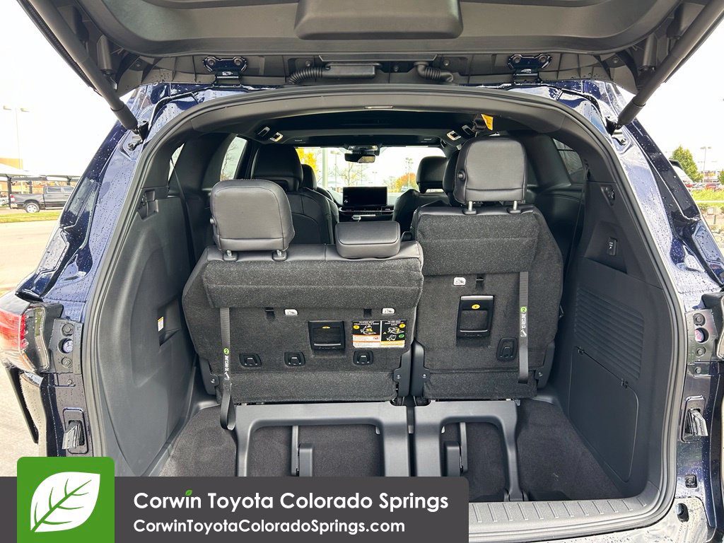 New 2026 Toyota Sienna Platinum AWD/4WD image 10