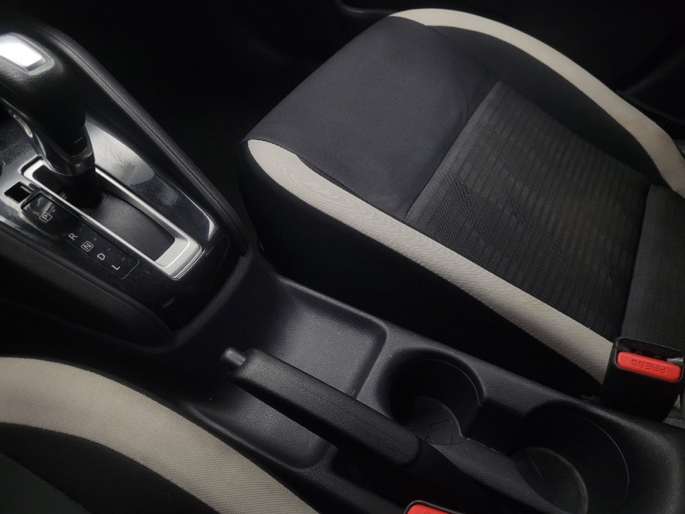 Used 2021 Nissan Versa SV image 26