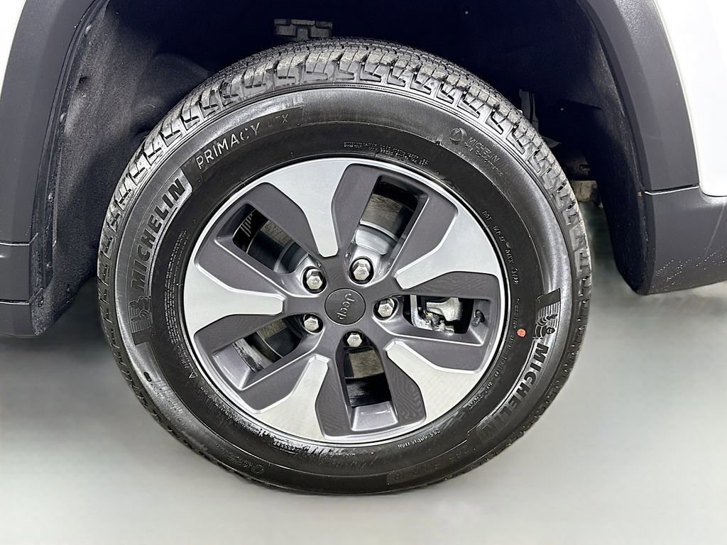 Used 2022 Jeep Grand Cherokee Limited 4xe w/ Luxury Tech Group II image 34