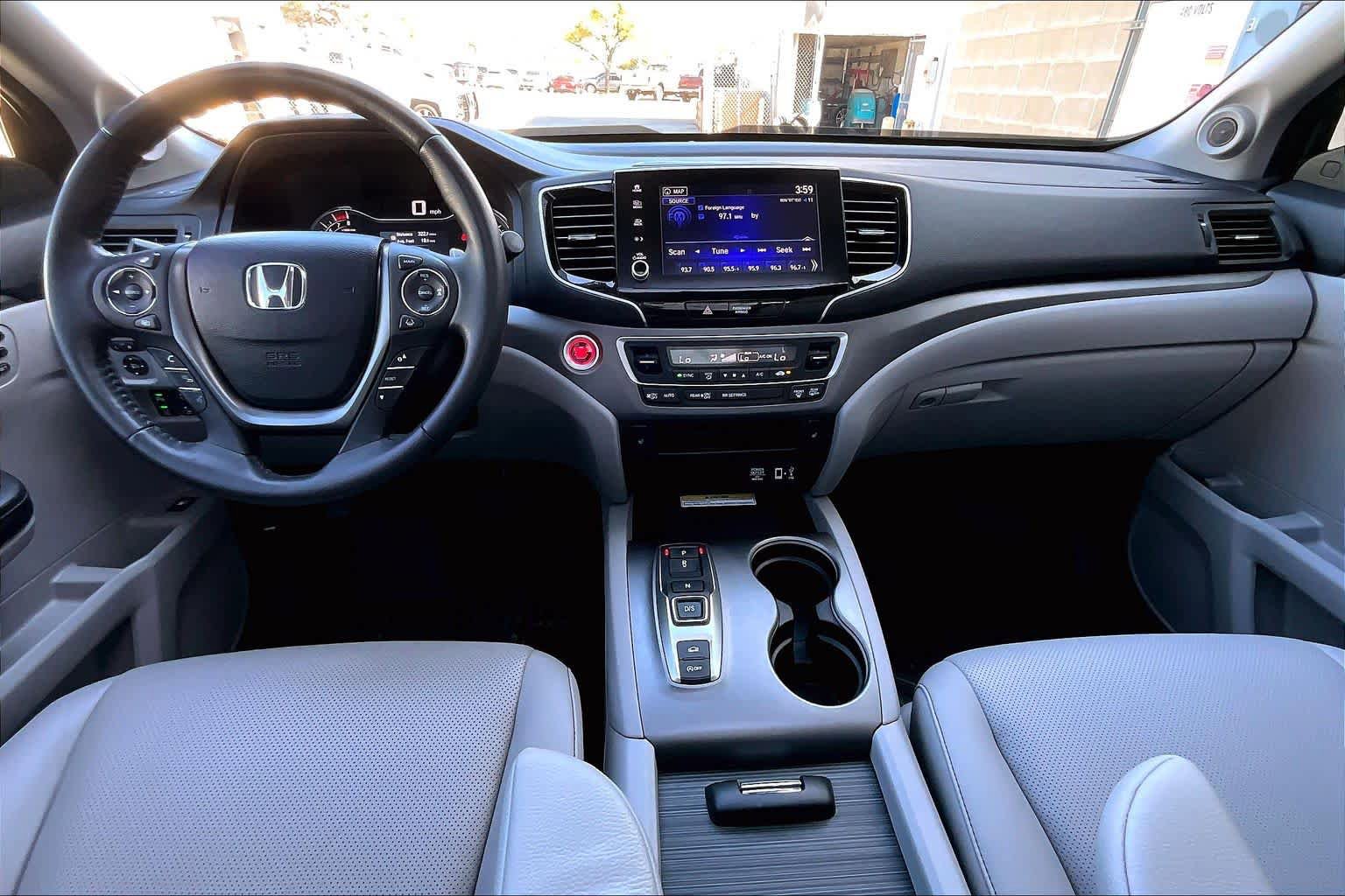 Used 2023 Honda Ridgeline RTL-E image 16