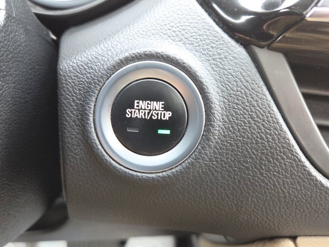 Used 2019 Buick Envision Essence FWD image 28