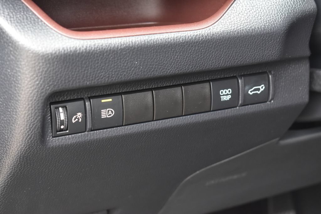 Used 2023 Toyota RAV4 Limited FWD image 27