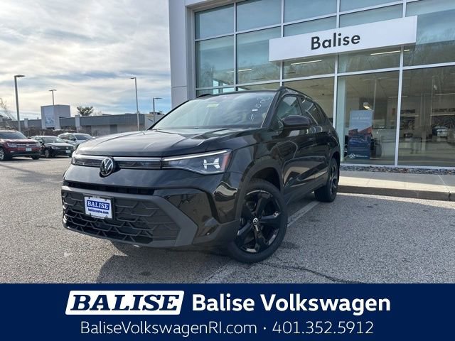 New 2026 Volkswagen Taos SE image 3