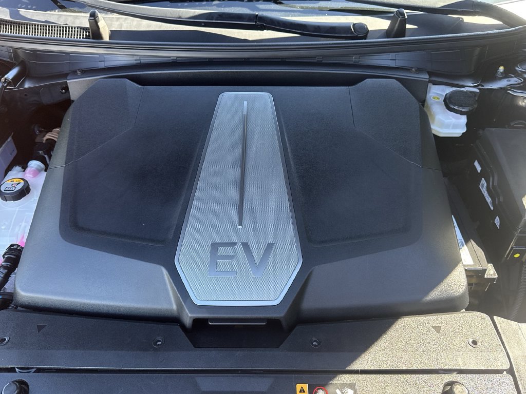 Used 2022 Kia EV6 Wind w/ Wind Technology Package AWD/4WD image 17